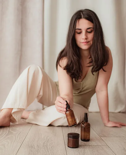 Escuela de formulación de cosmética natural con base científica